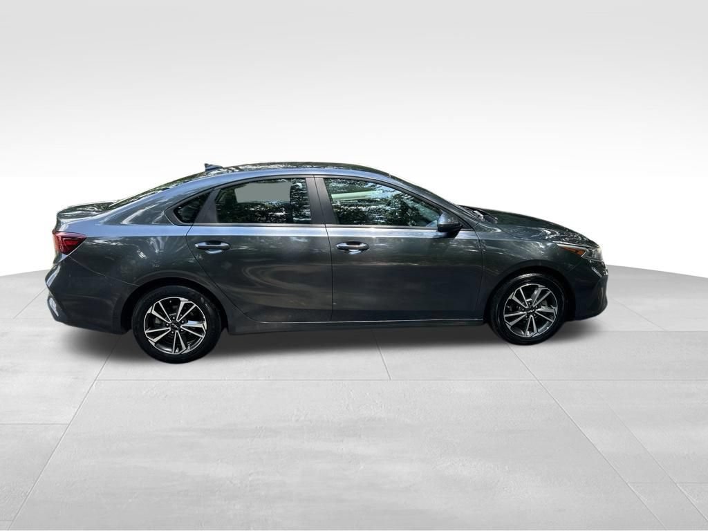 Used 2024 Kia Forte LXS FWD image 7