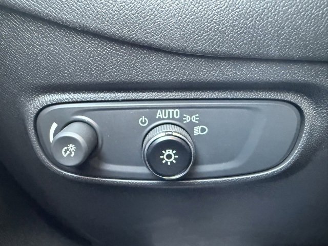 Used 2024 Chevrolet Equinox LT image 23