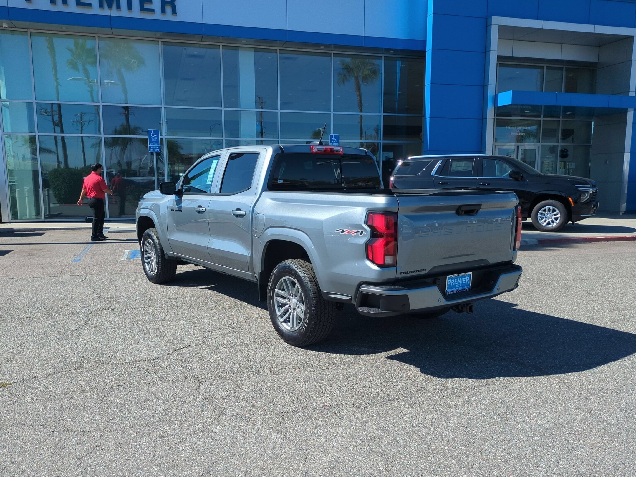 New 2026 Chevrolet Colorado LT w/ LT Convenience Package AWD/4WD image 3