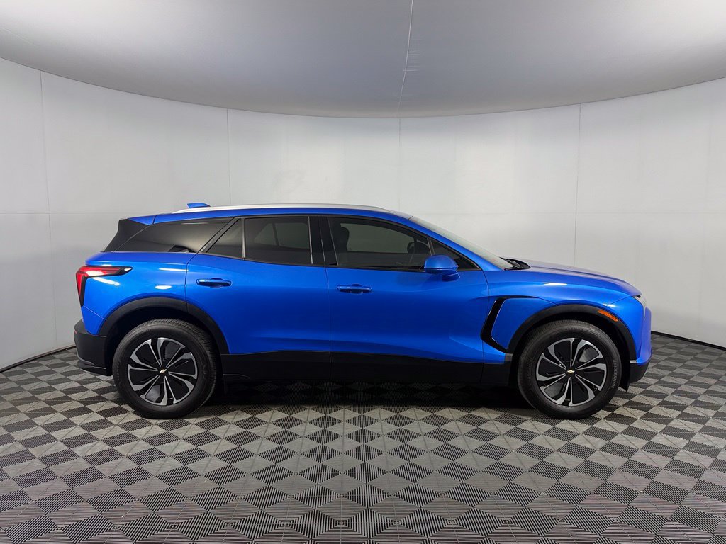 Used 2024 Chevrolet Blazer EV LT AWD/4WD image 5