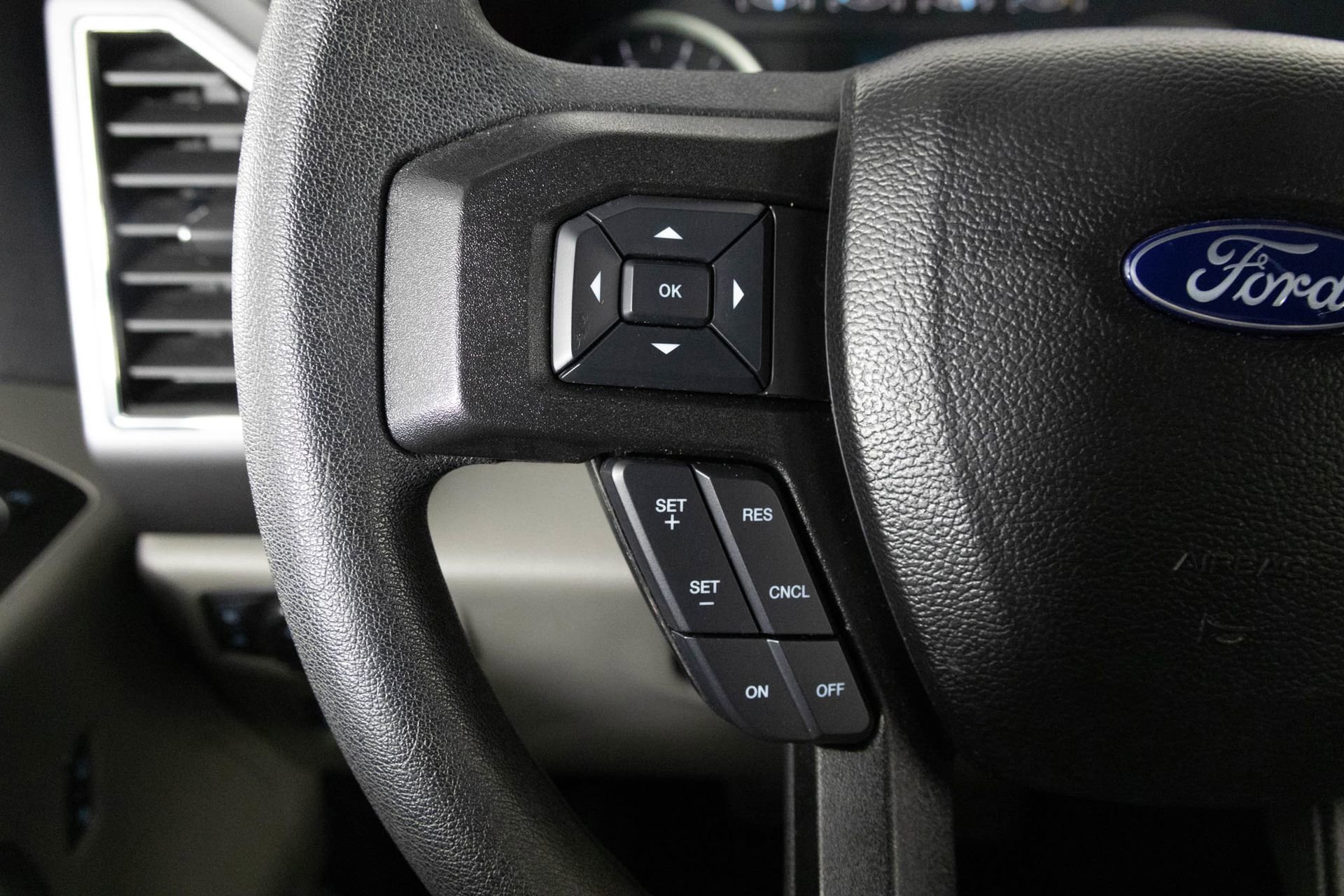 Used 2018 Ford F150 XLT image 26