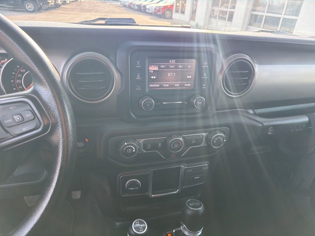 Used 2021 Jeep Wrangler Unlimited Sport image 17
