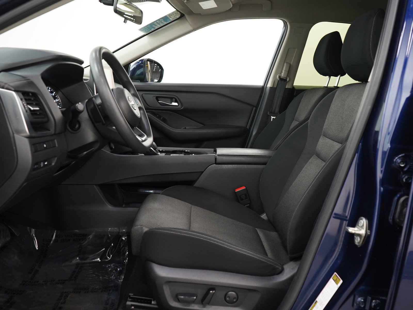 Used 2024 Nissan Rogue SV FWD image 23