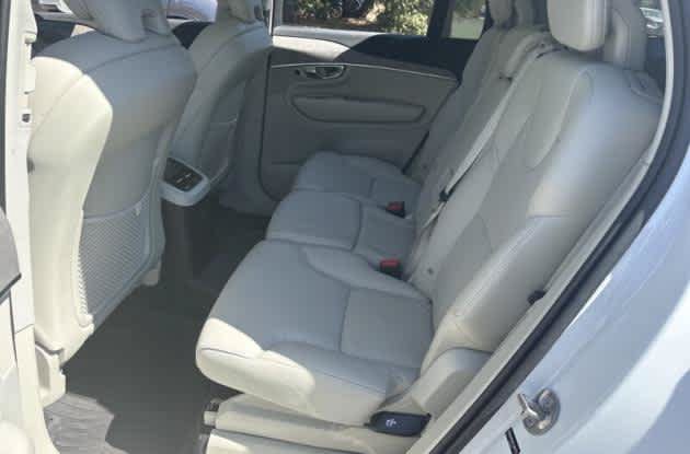 Used 2025 Volvo XC90 T8 Plus w/ Protection Package Premier AWD/4WD image 5