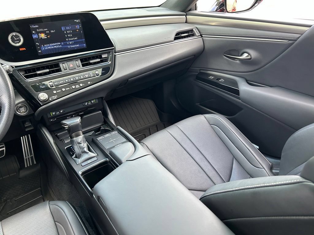 Used 2022 Lexus ES 350 F Sport w/ Accessory Package 2 FWD image 12