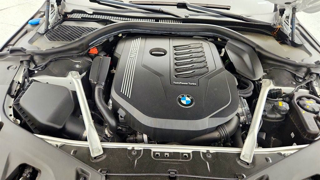 Used 2022 BMW 840i xDrive Convertible AWD/4WD image 26