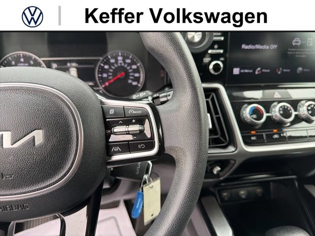 Used 2022 Kia Sorento LX FWD image 18