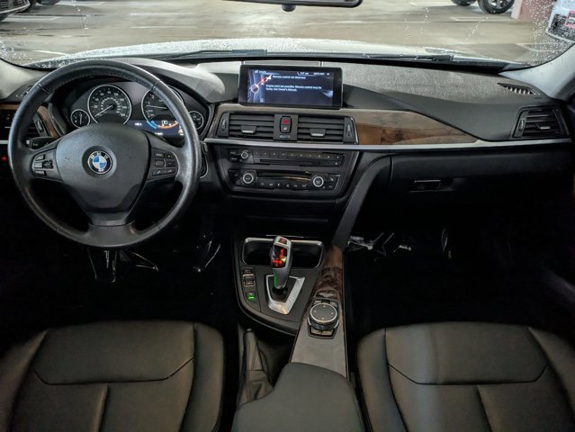 Used 2015 BMW 320i Sedan image 18