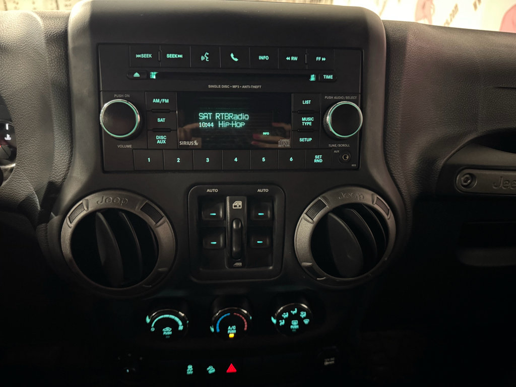 Used 2017 Jeep Wrangler Unlimited Sport AWD/4WD image 25