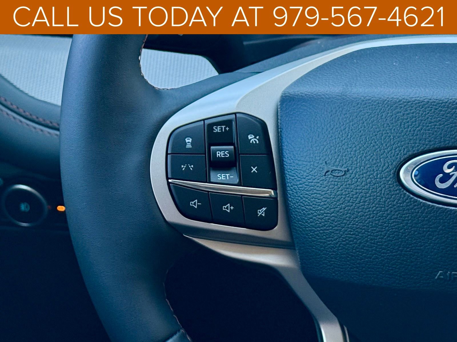 New 2026 Ford Explorer Active w/ Active Comfort Package image 11