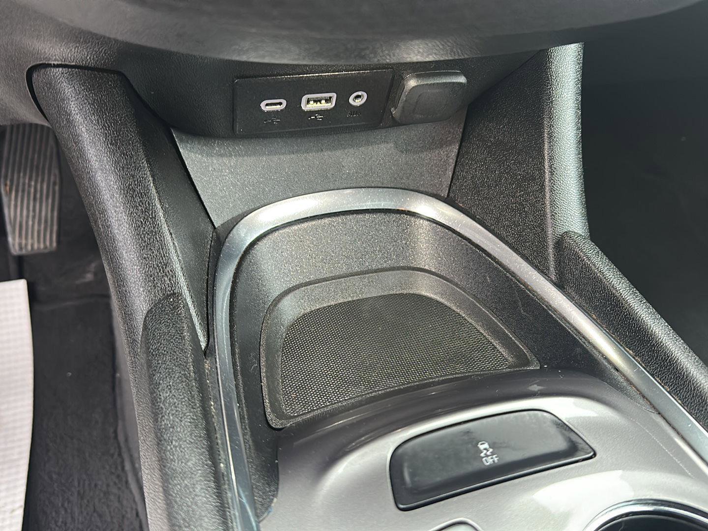 Used 2023 Chevrolet Malibu LT image 31