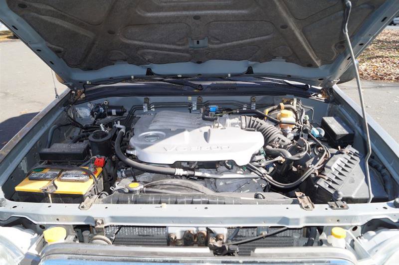 Used 2003 Nissan Pathfinder SE image 15