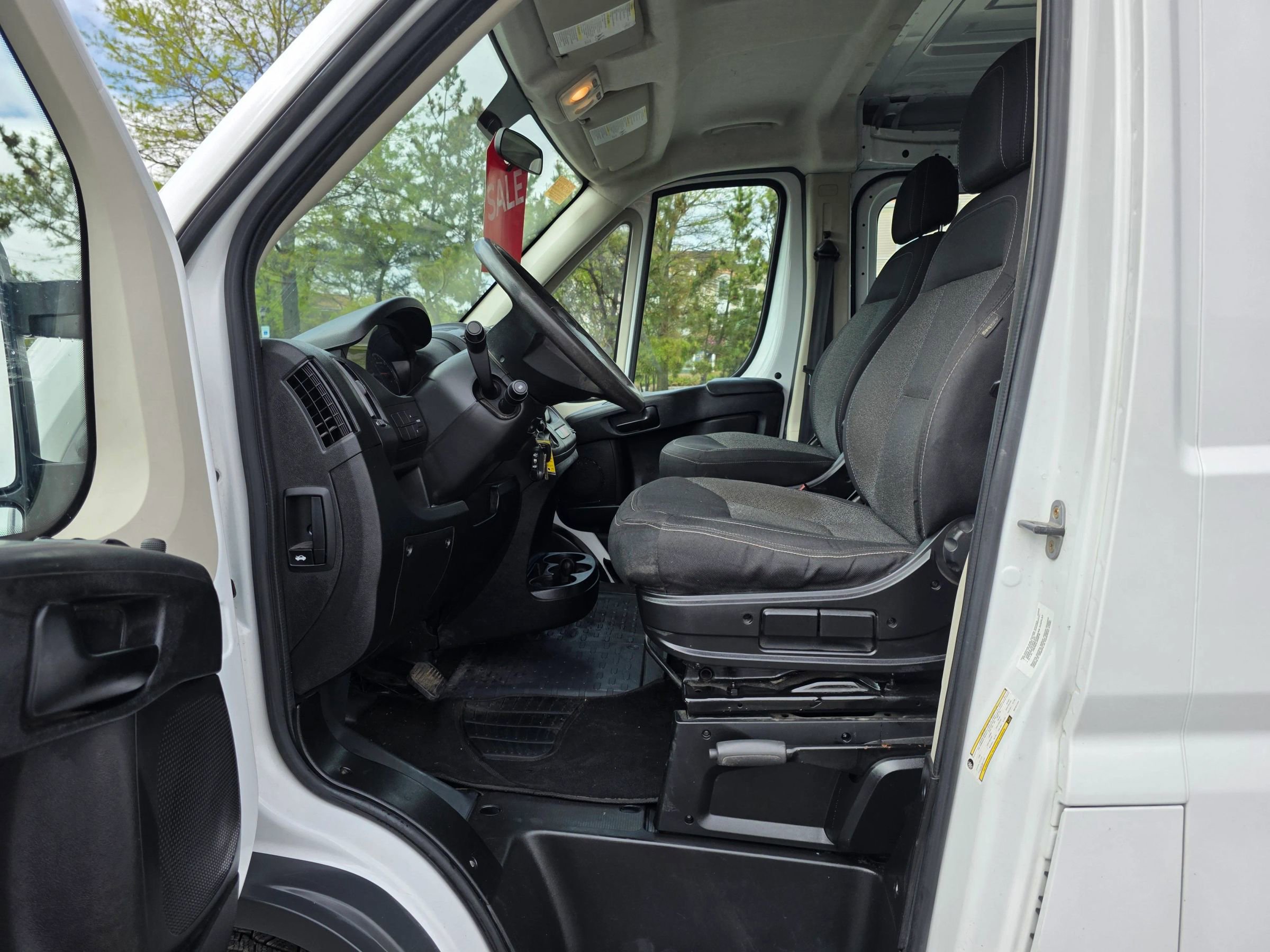 Used 2014 RAM ProMaster 1500 FWD image 9
