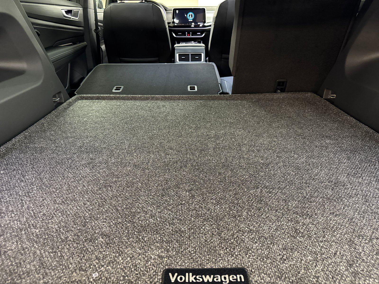 New 2026 Volkswagen Atlas Cross Sport SE AWD/4WD image 14