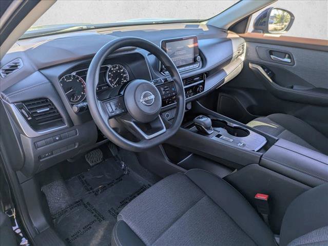 Used 2022 Nissan Rogue SV image 9