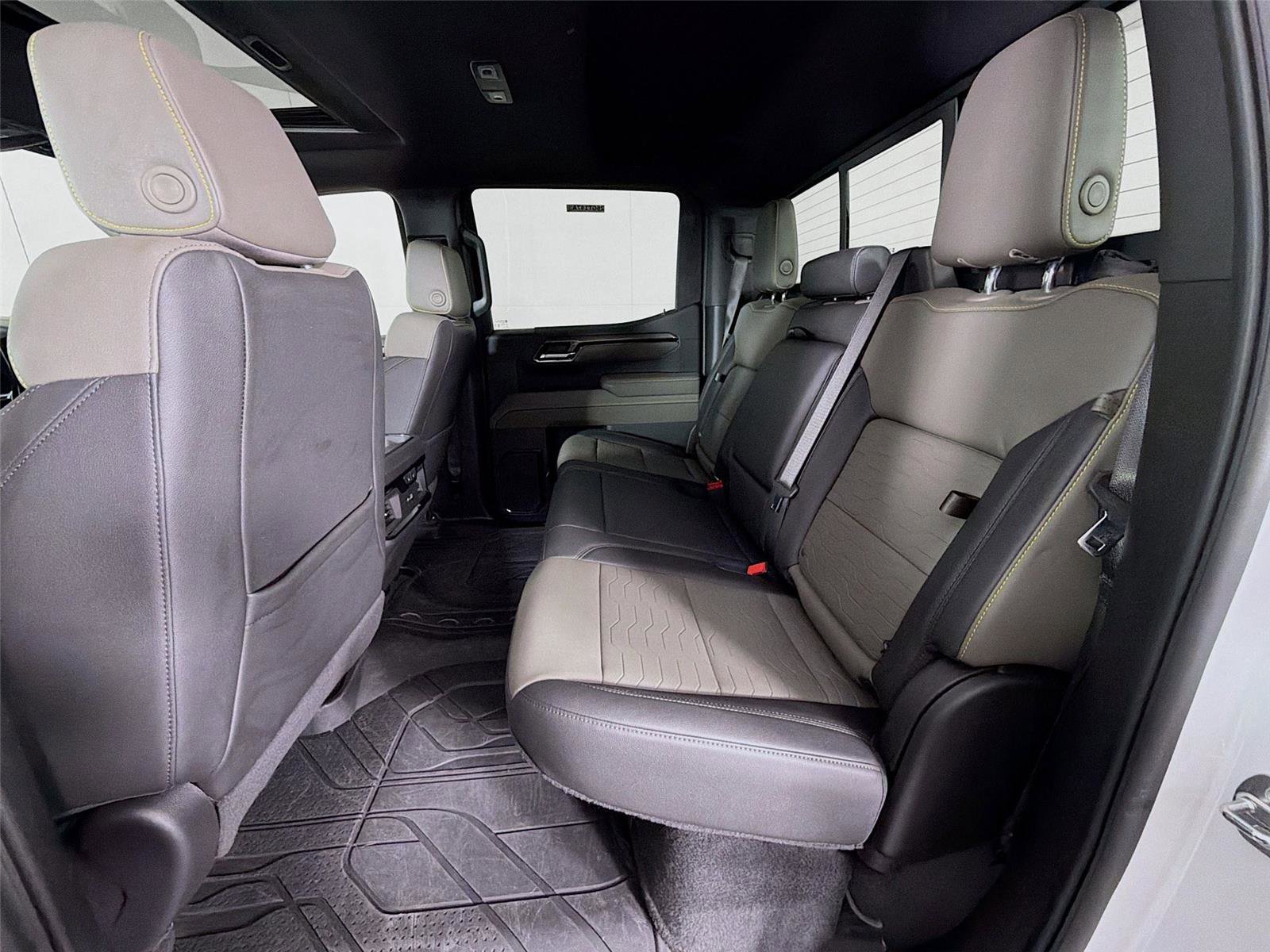 Used 2024 Chevrolet Silverado 1500 ZR2 w/ LPO, Dark Essentials Package image 23