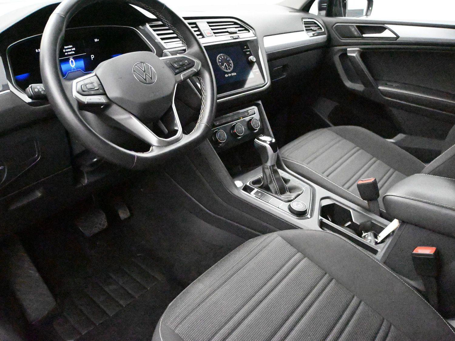 Used 2024 Volkswagen Tiguan S image 2