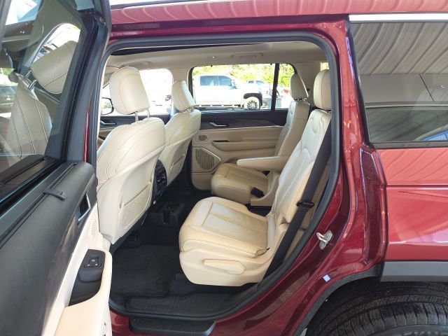 Used 2022 Jeep Grand Cherokee L Limited w/ Luxury Tech Group II image 29