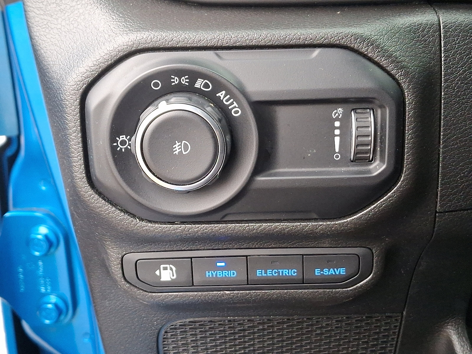 Used 2023 Jeep Wrangler Unlimited Rubicon 4xe w/ Safety Group image 23