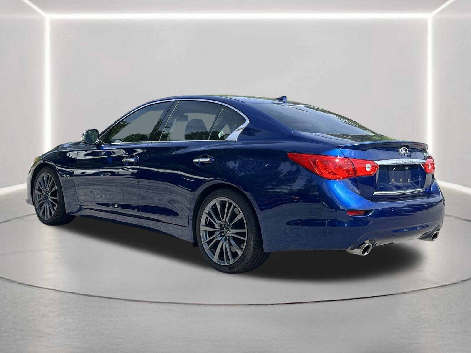 Used 2017 INFINITI Q50 Red Sport 400 RWD image 8