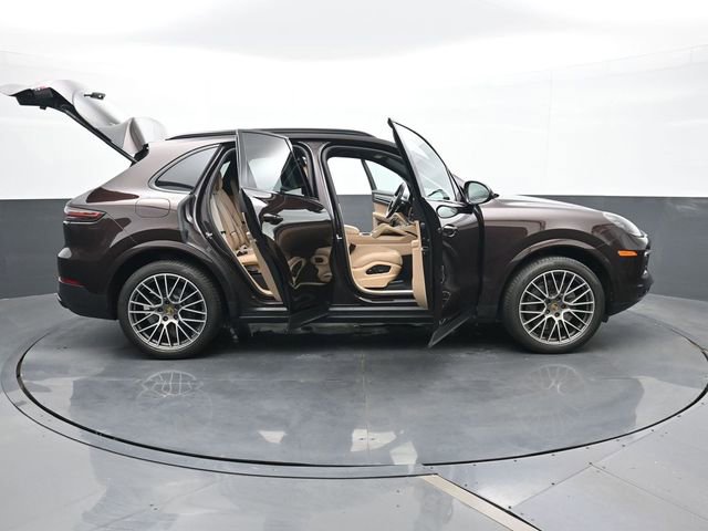 Certified 2023 Porsche Cayenne S Platinum image 34