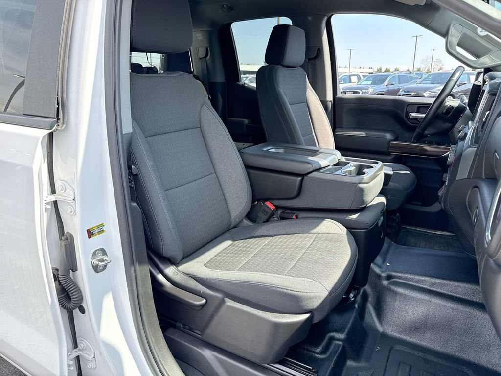 Used 2020 Chevrolet Silverado 1500 LT w/ Convenience Package AWD/4WD image 25