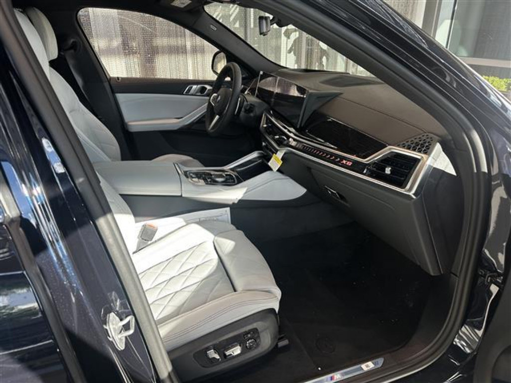 New 2026 BMW X6 xDrive40i w/ Climate Comfort Package AWD/4WD image 14