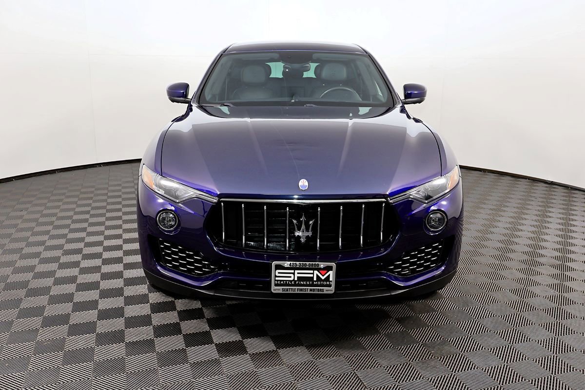 Used 2017 Maserati Levante AWD/4WD image 4