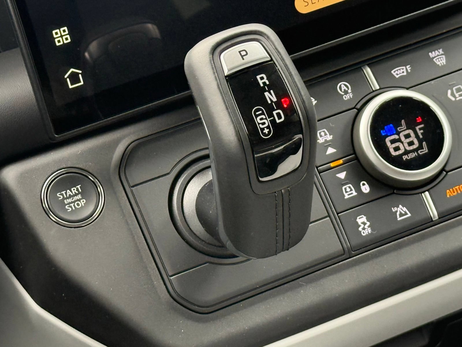 New 2026 Land Rover Defender 110 X-Dynamic SE AWD/4WD image 28