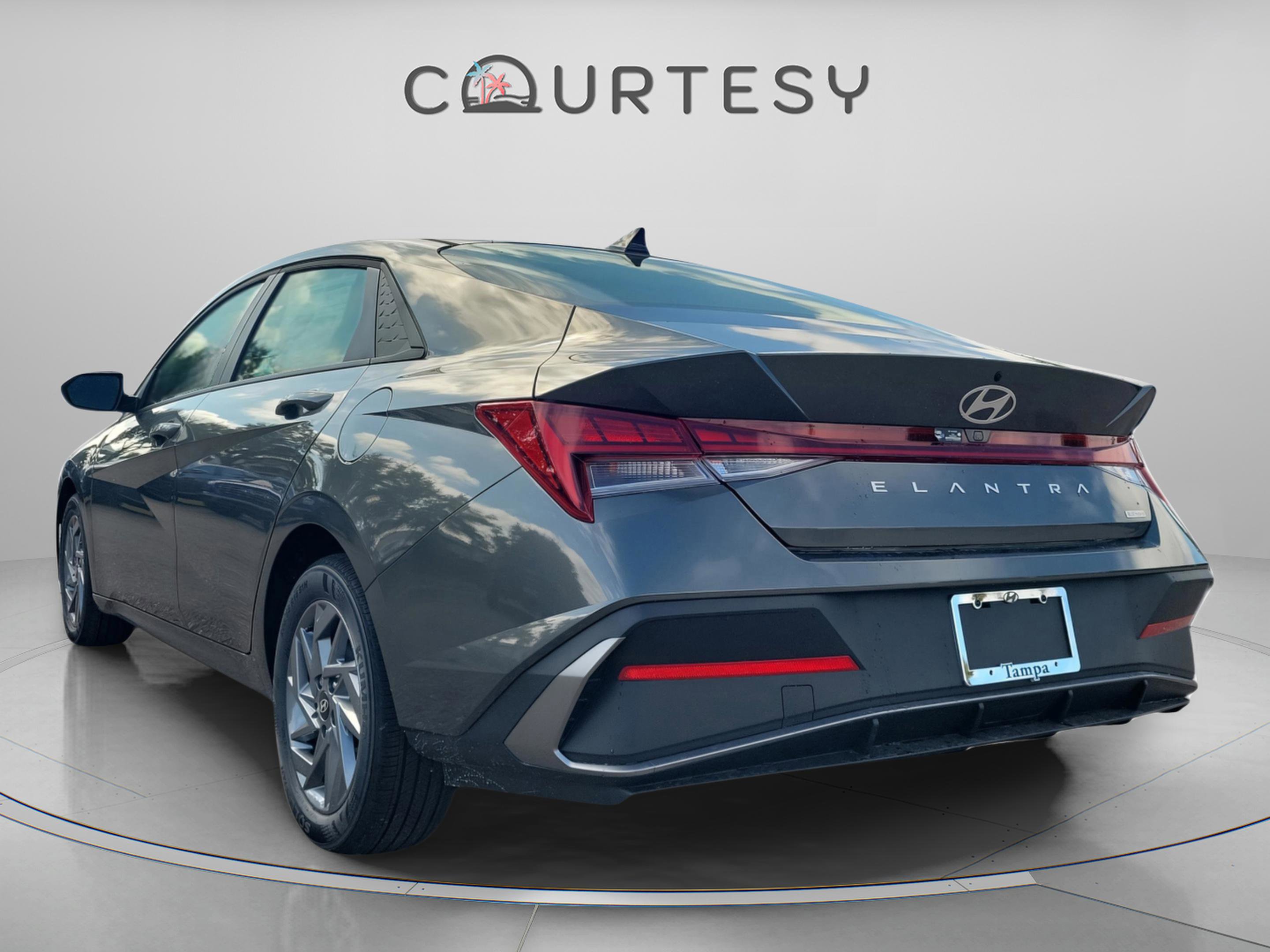 New 2026 Hyundai Elantra Blue image 3