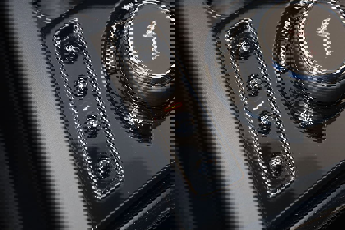 Used 2024 Rolls-Royce Cullinan Black Badge image 54