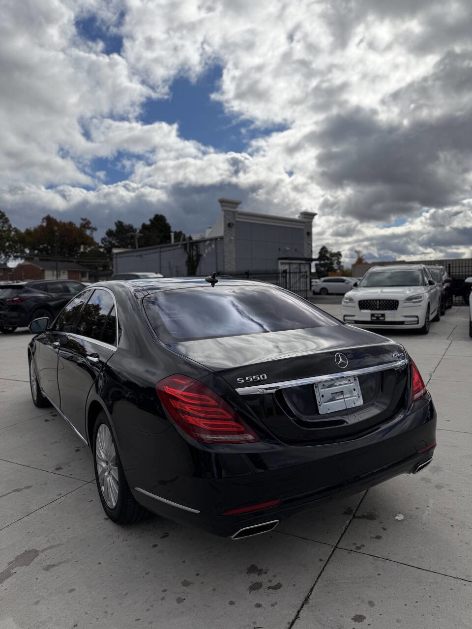 Used 2015 Mercedes-Benz S 550 4MATIC Sedan image 7
