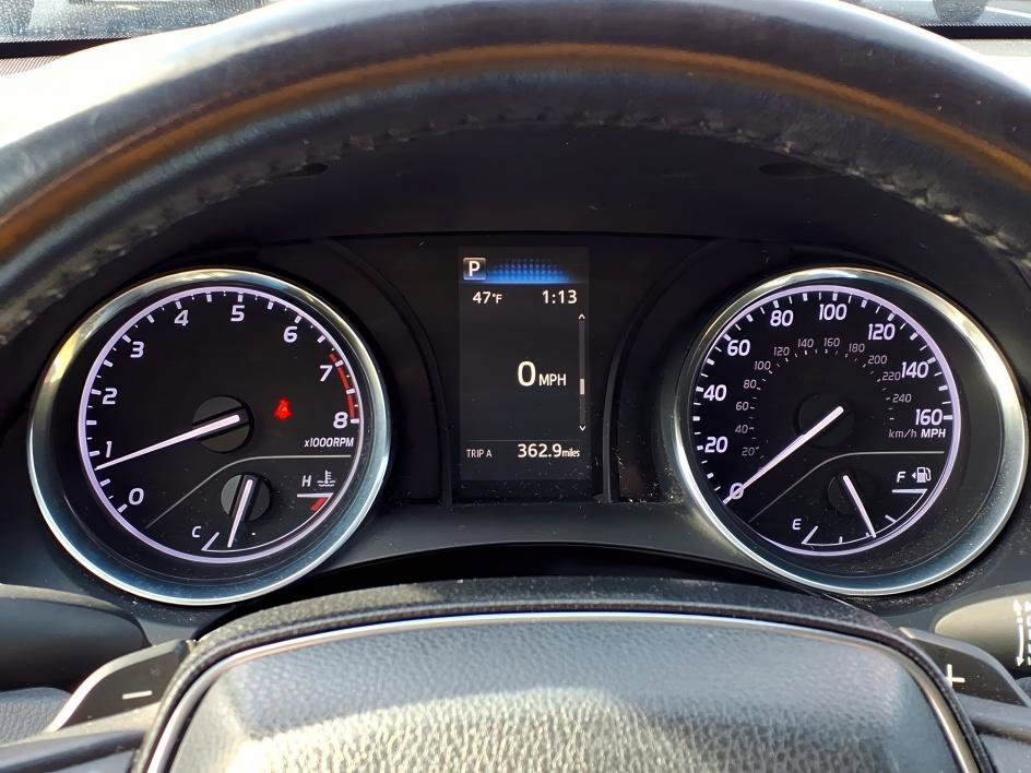 Used 2019 Toyota Camry L image 24