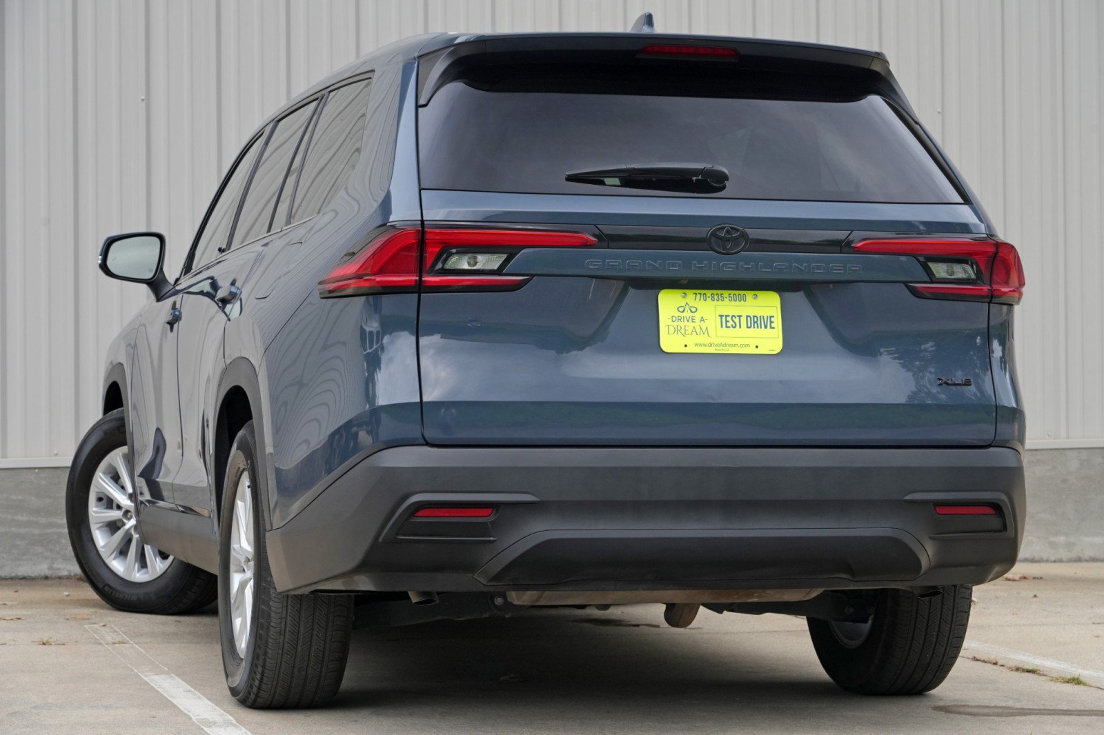 Used 2024 Toyota Grand Highlander FWD image 6