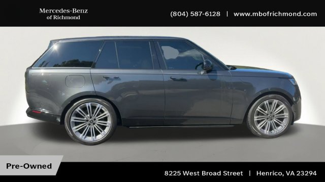 Used 2023 Land Rover Range Rover SE AWD/4WD image 3