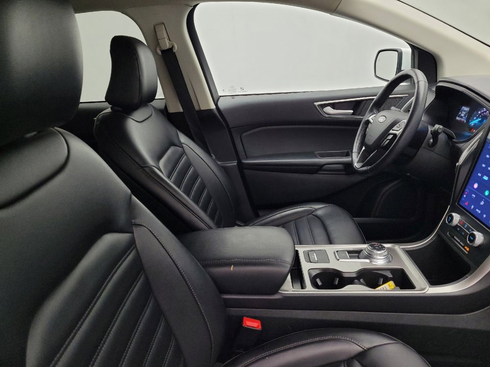 Used 2023 Ford Edge SEL image 21