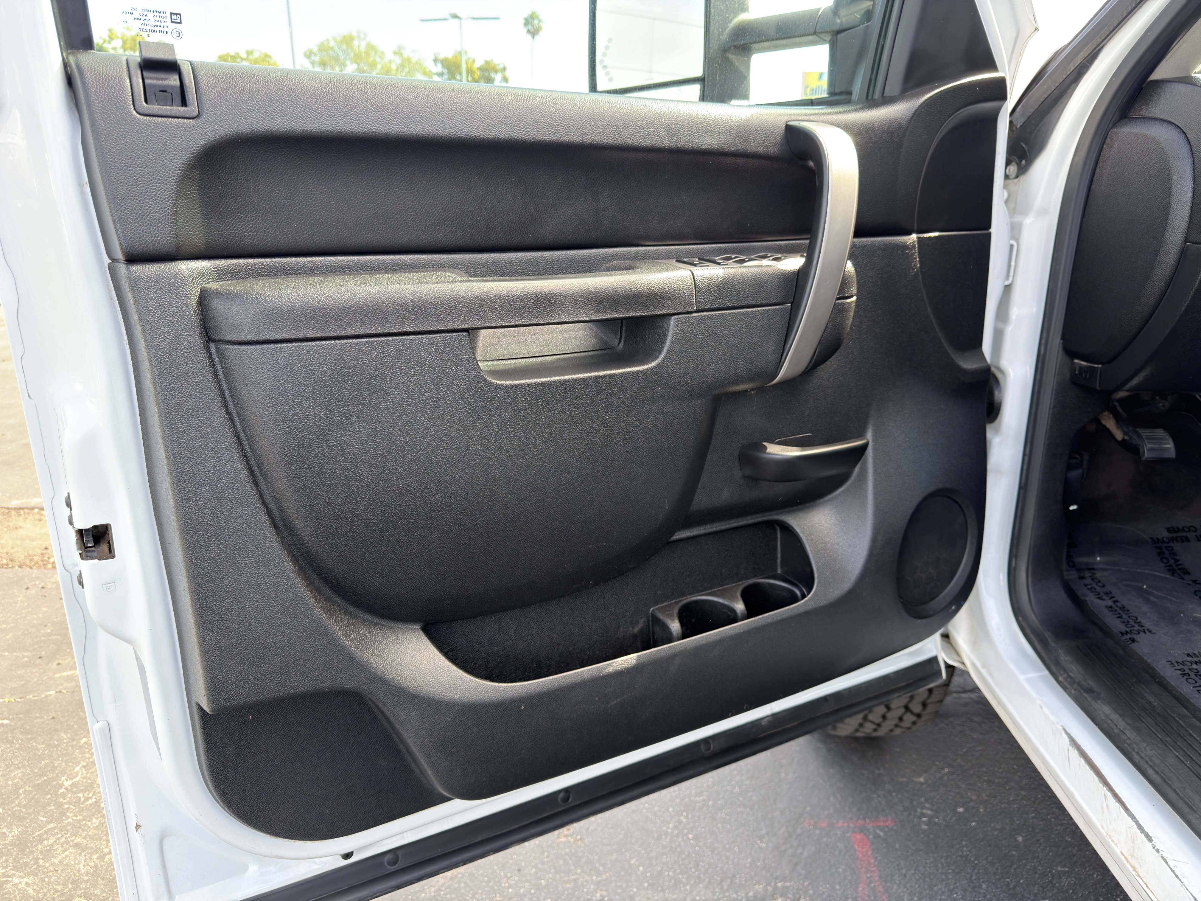 Used 2013 Chevrolet Silverado 2500 LT w/ Interior Plus Package RWD image 22