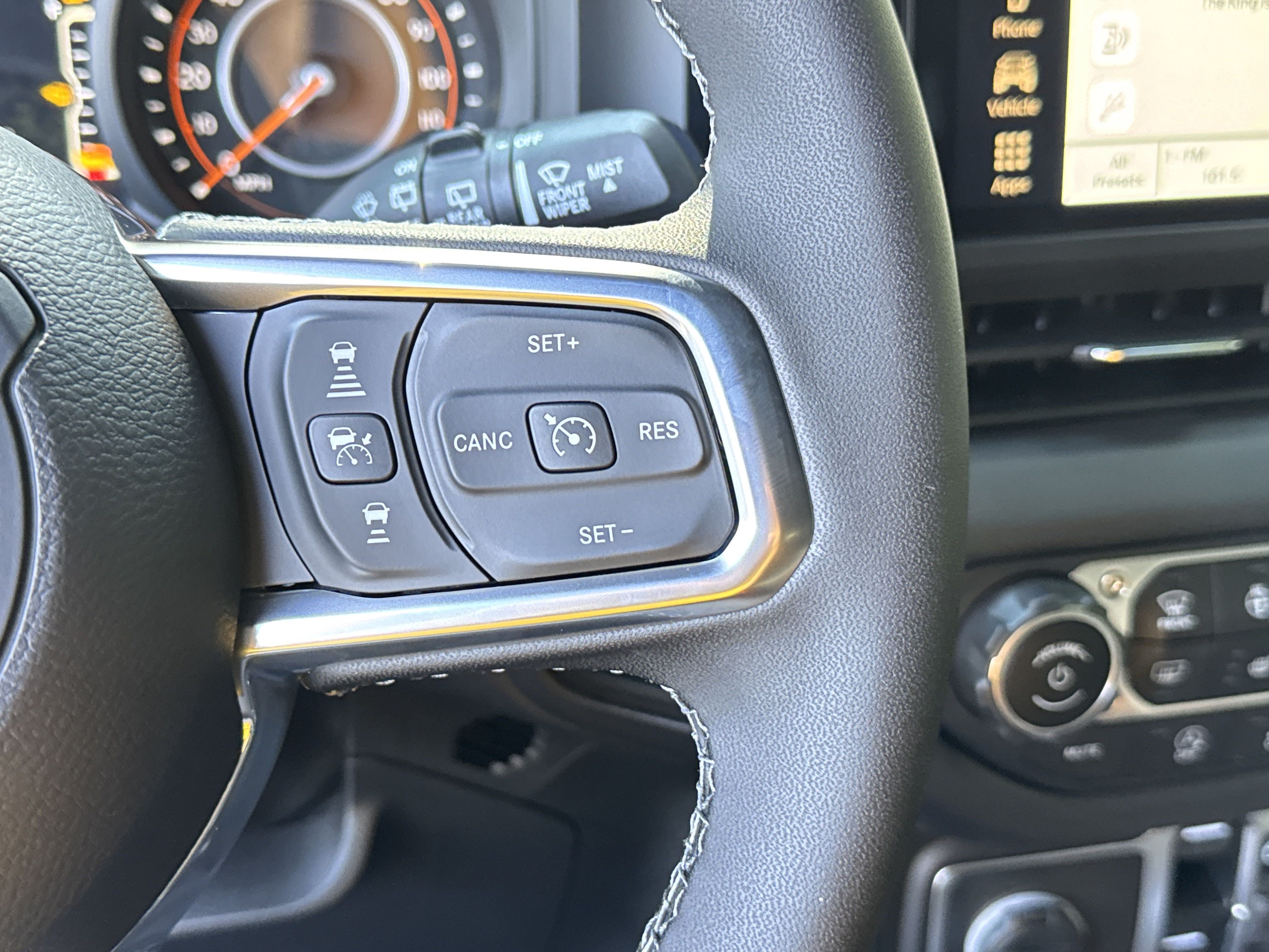 New 2025 Jeep Wrangler Unlimited Sahara AWD/4WD image 30