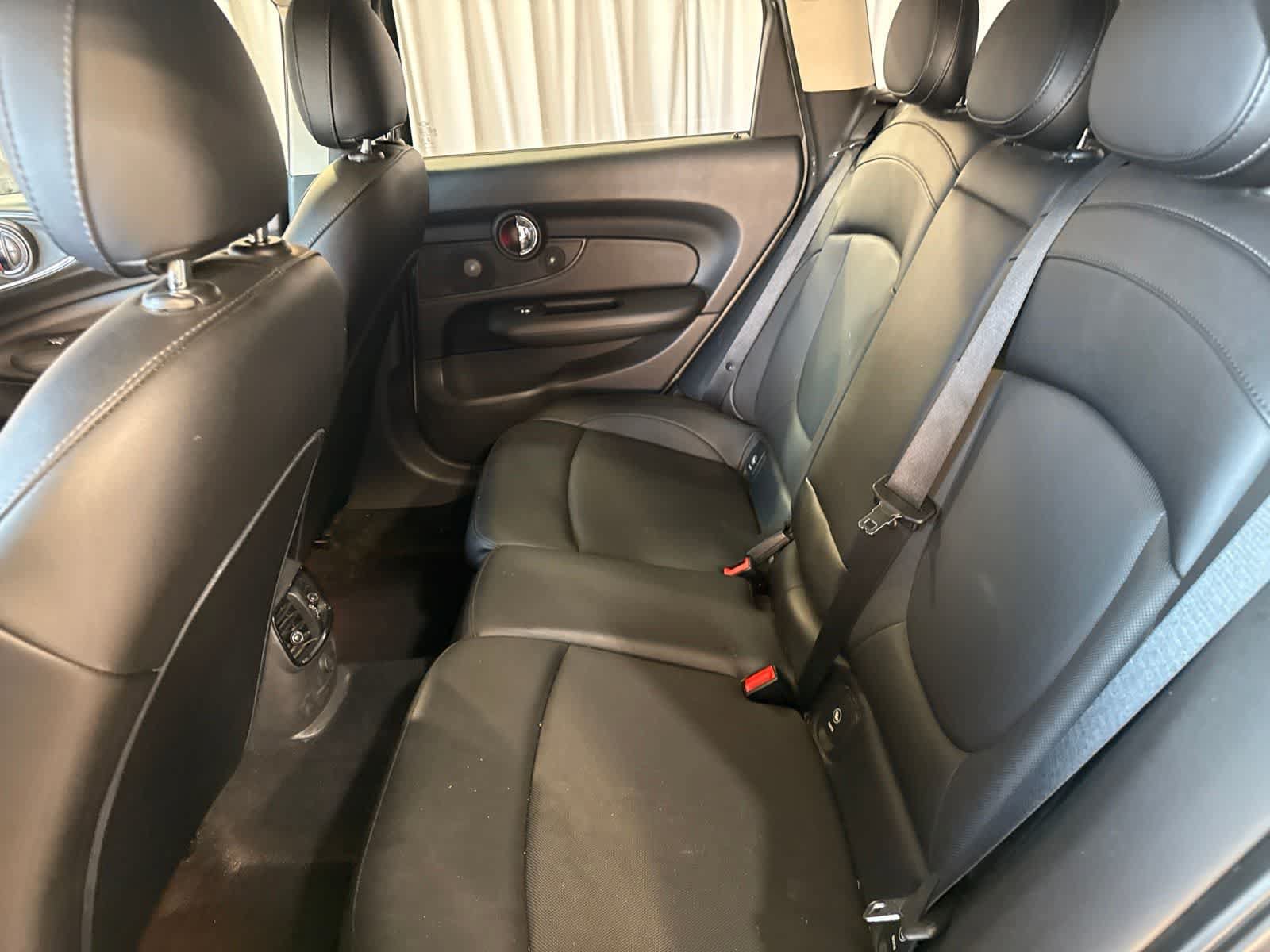 Used 2017 MINI Cooper Clubman FWD image 16
