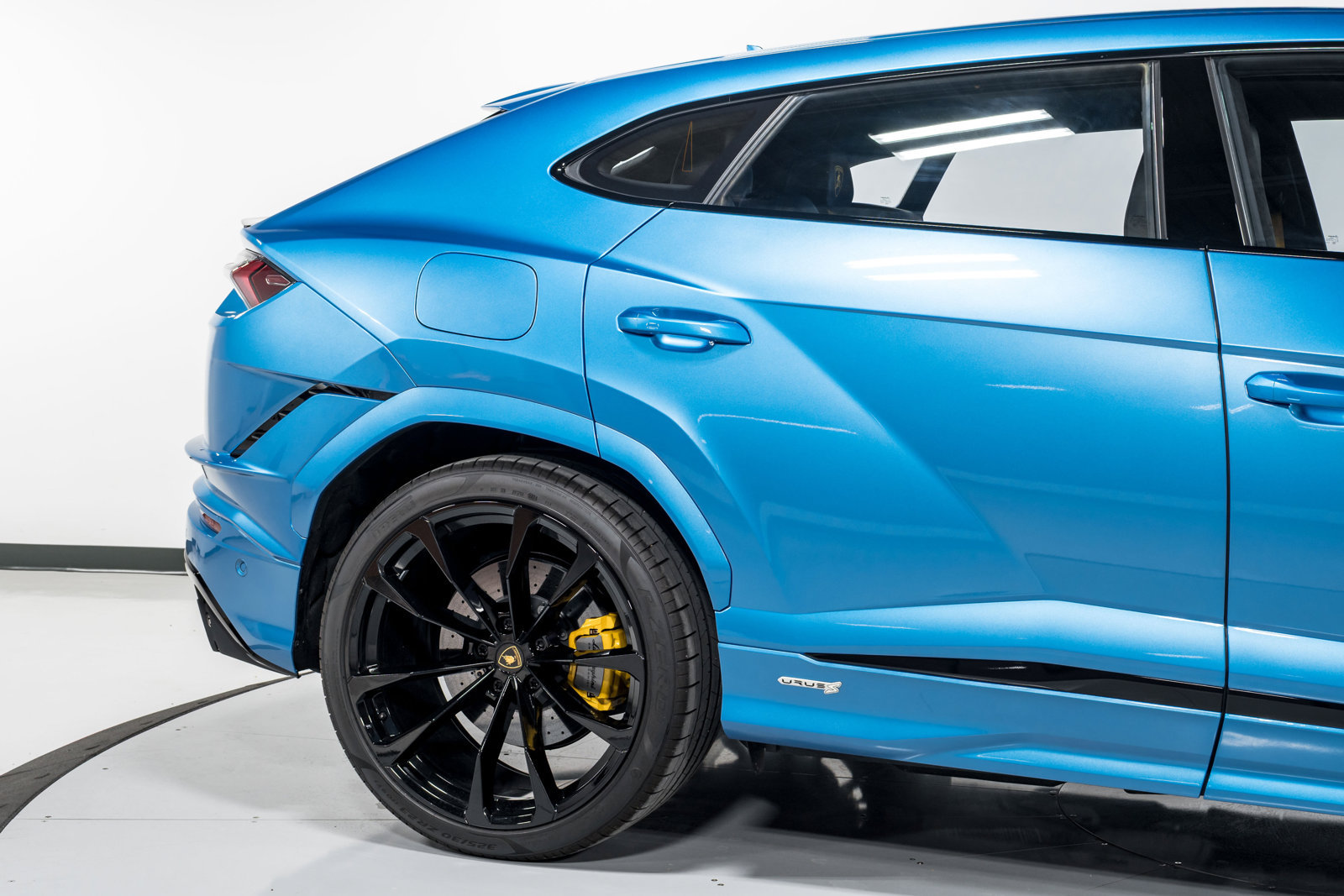 Used 2024 Lamborghini Urus S AWD/4WD image 56