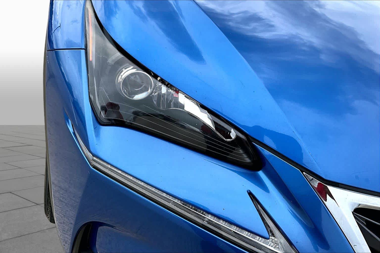 Used 2016 Lexus NX 200t FWD w/ Luxury Package image 28