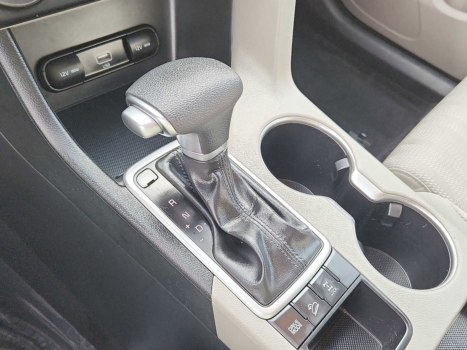 Used 2020 Kia Sportage LX image 14