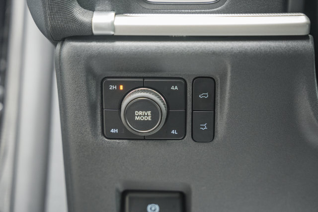 Used 2025 Ford Expedition Active AWD/4WD image 56