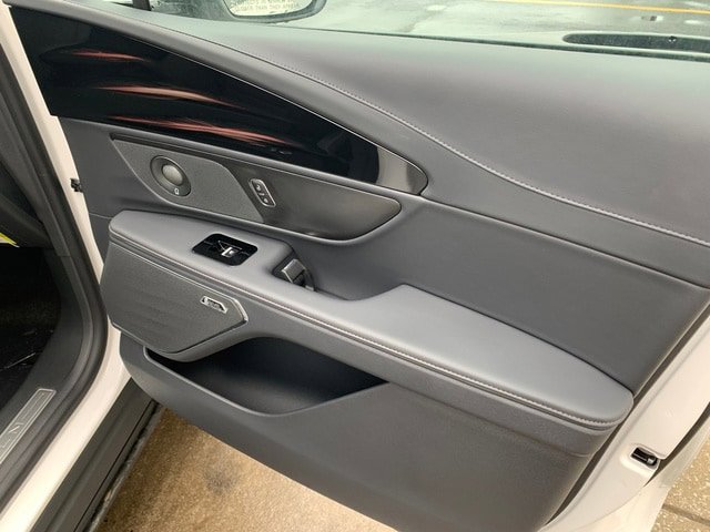 New 2026 Lincoln Nautilus Reserve w/ Jet Appearance Package image 42