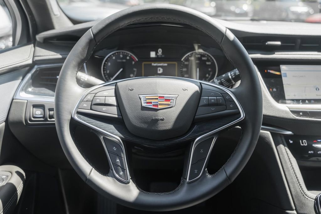 Used 2025 Cadillac XT5 Premium Luxury image 29
