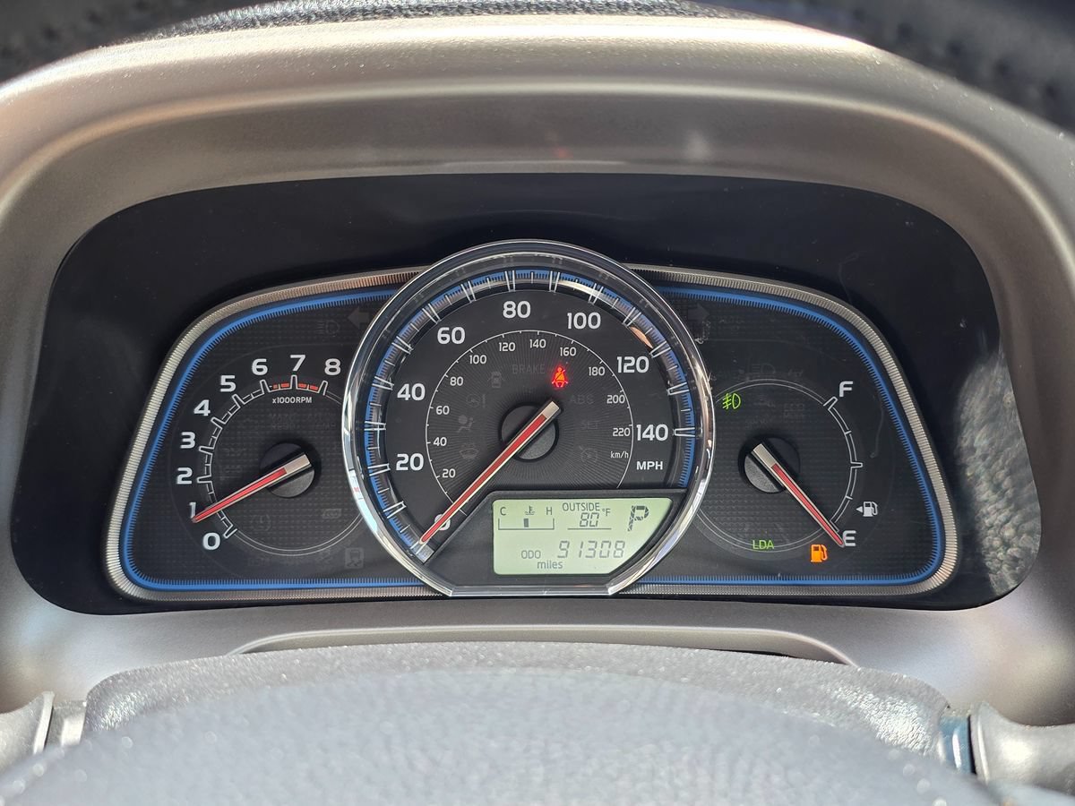 Used 2015 Toyota RAV4 Limited w/ Technology Package FWD image 31