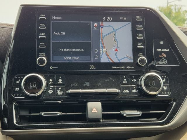 Used 2020 Toyota Highlander Limited FWD image 19