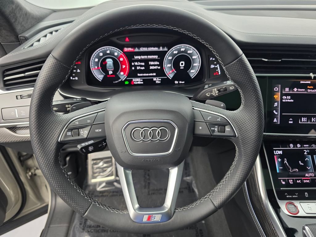 Used 2021 Audi SQ8 Prestige image 18