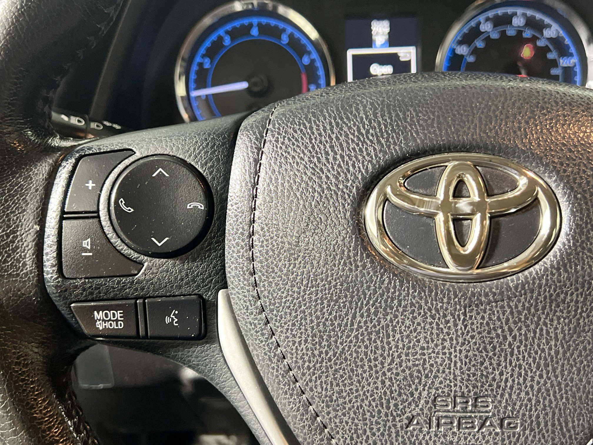 Used 2019 Toyota Corolla SE w/ SE Premium Package FWD image 18
