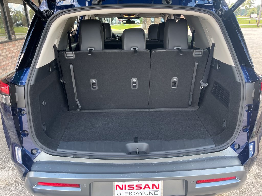 New 2026 Nissan Pathfinder SL FWD image 26